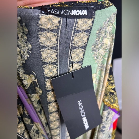 NWT Brand New Fashion Nova XL Long Sleeve Mini Dress with split sz XL - Picture 6 of 7